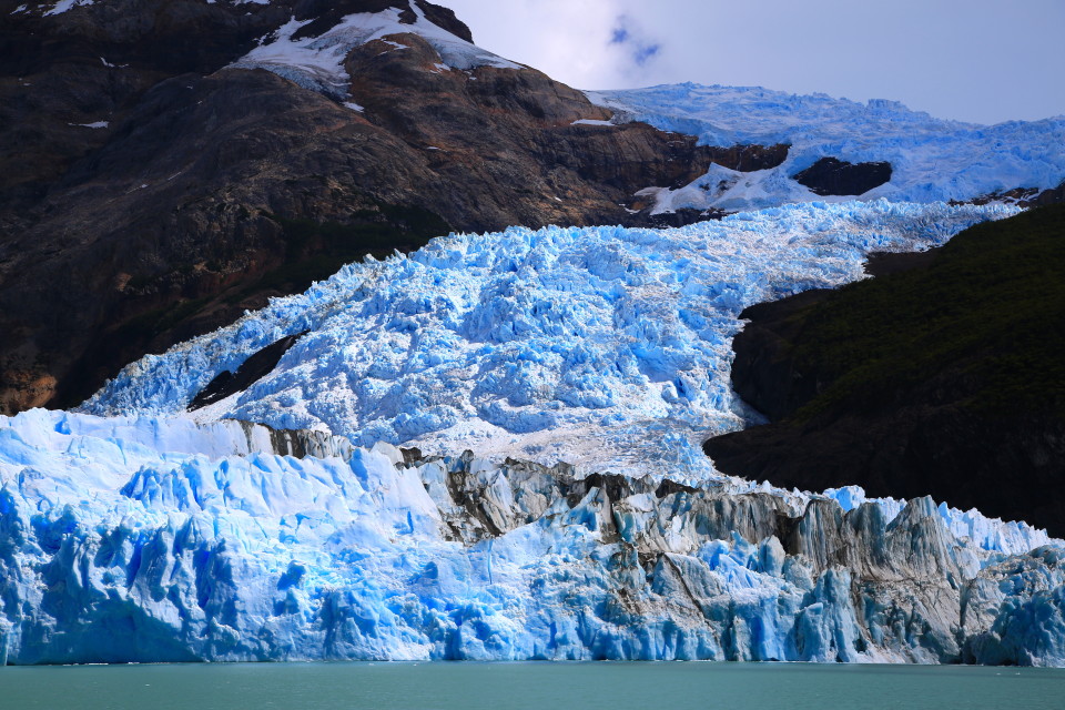 Close up of the glacier.